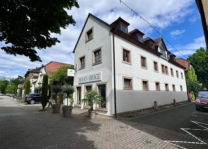 Apartment Design Im Alten Schloss *