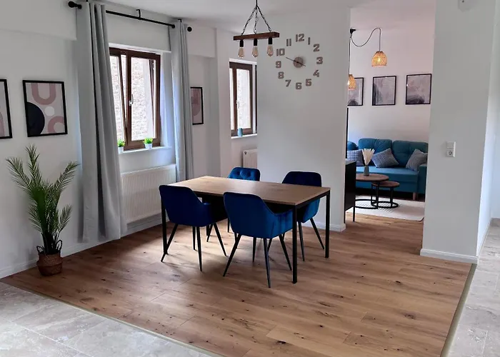 Design Im Alten Schloss Apartment